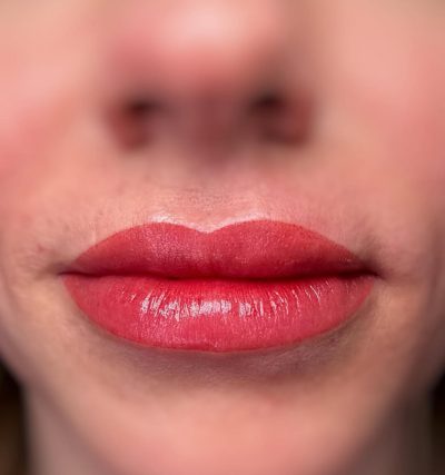 before and after lip aquarelle tattoo
