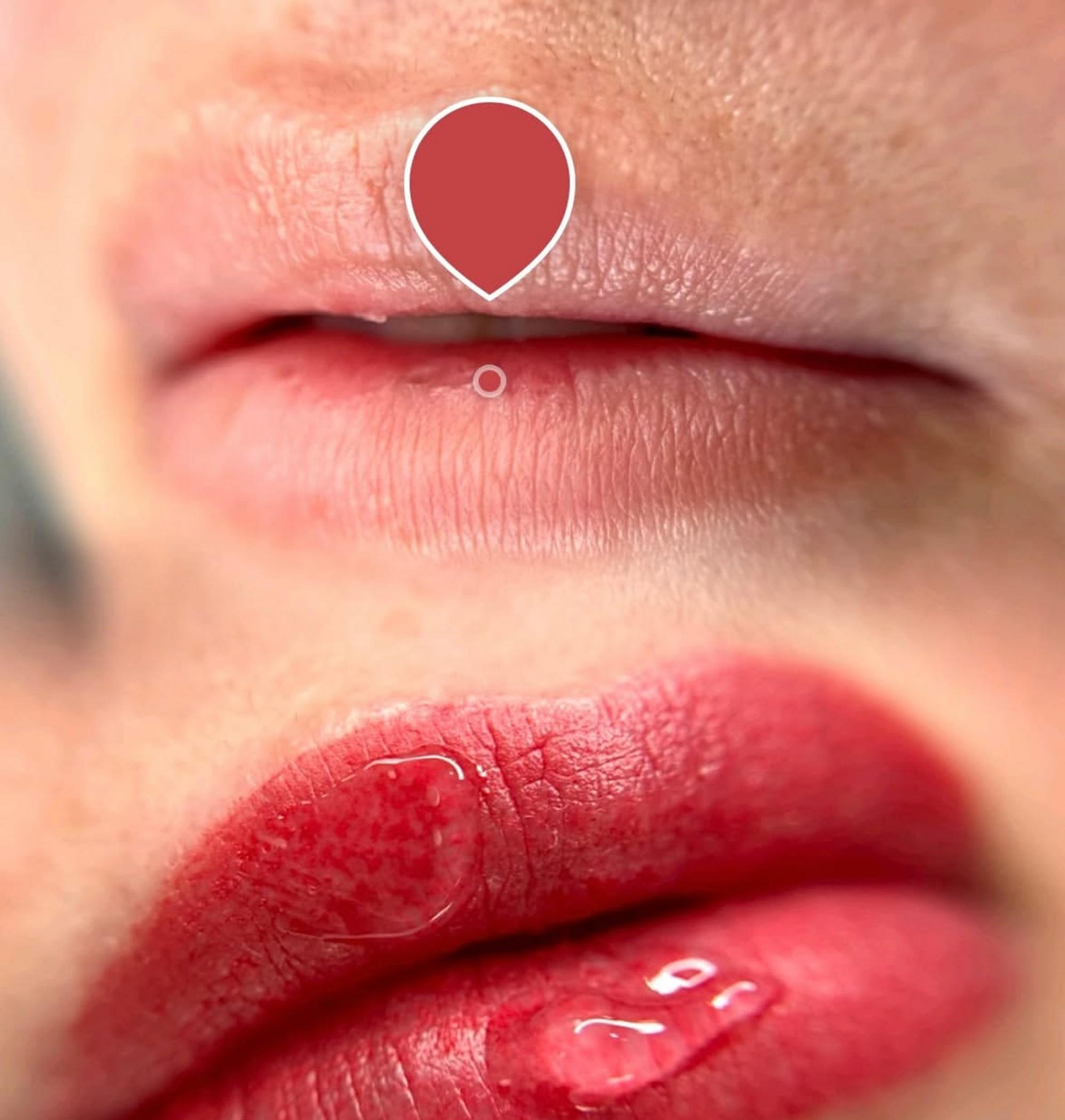 close up natural lip tint details