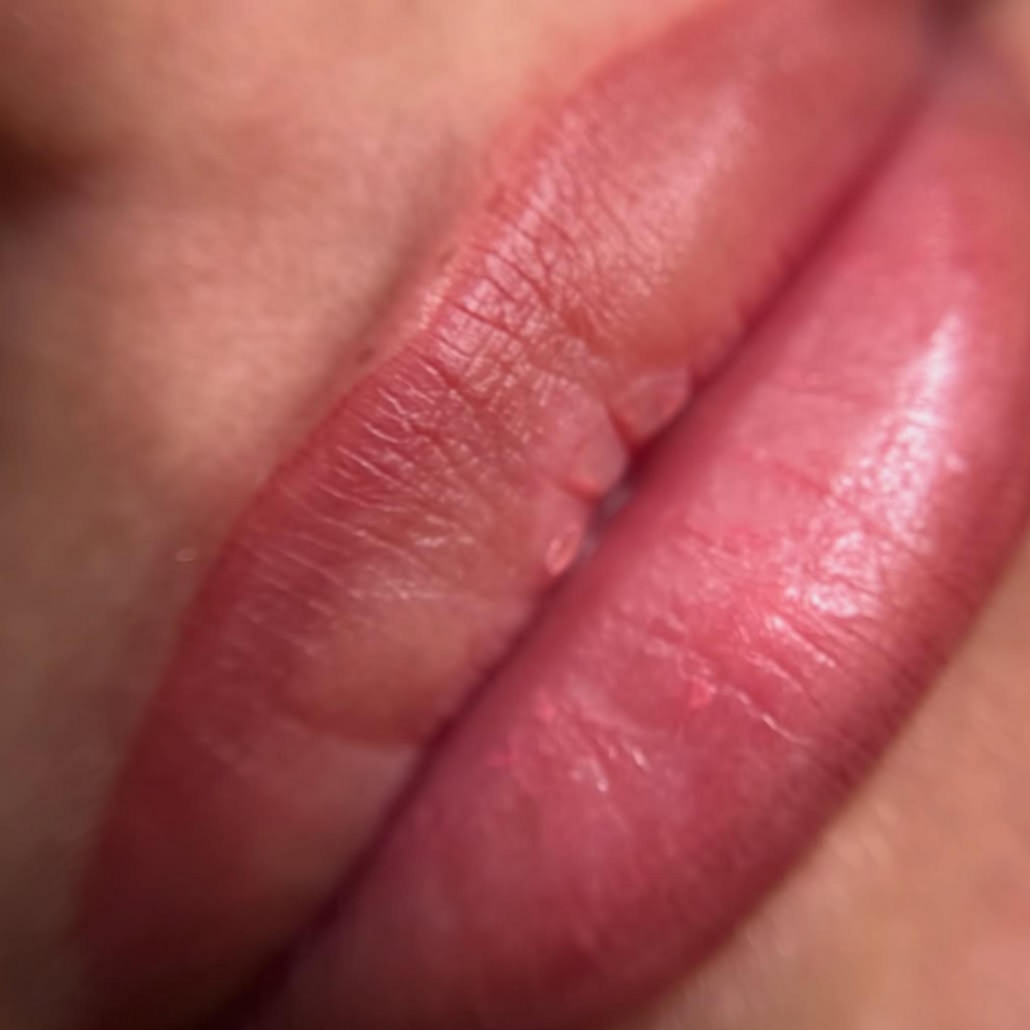 natural looking aquarelle lip results